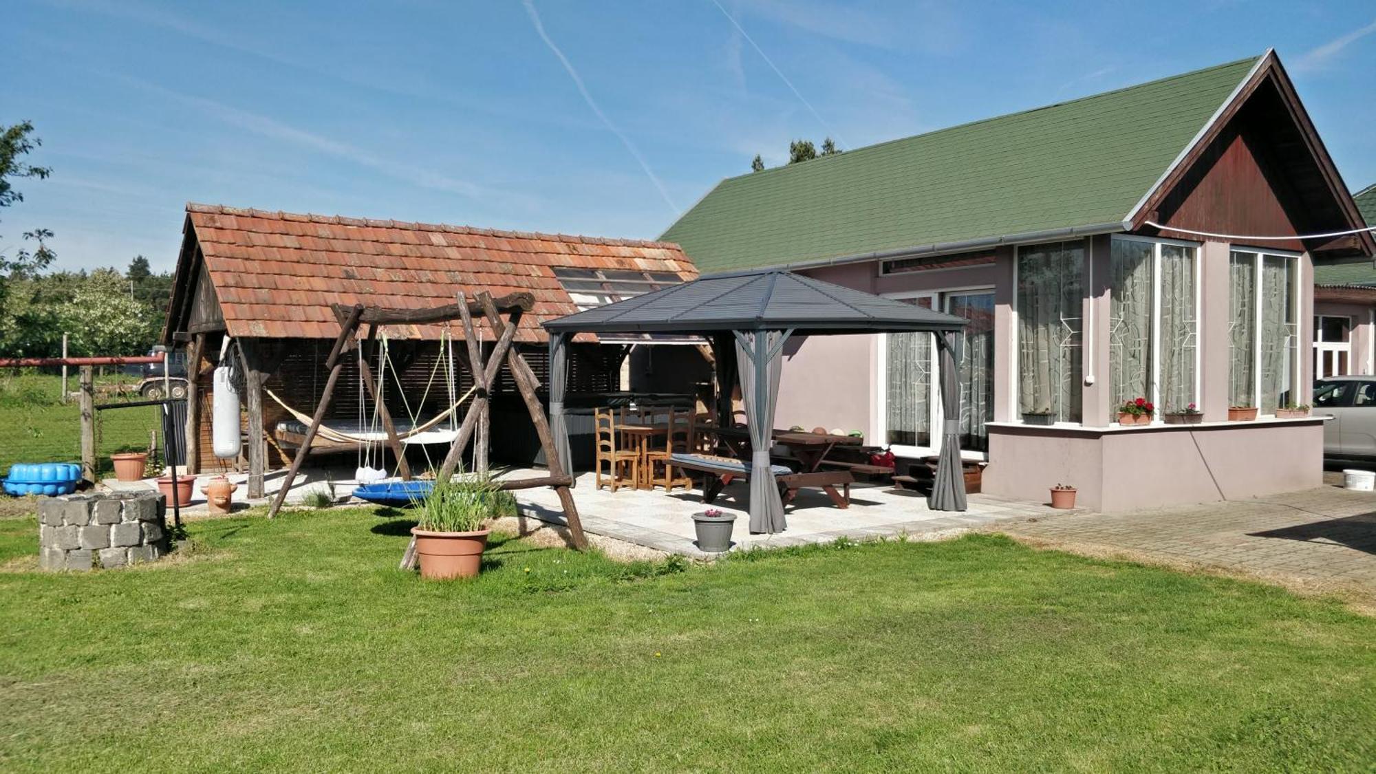 Apartmán Novakporta Vendeghaz Lakhegy Exteriér fotografie